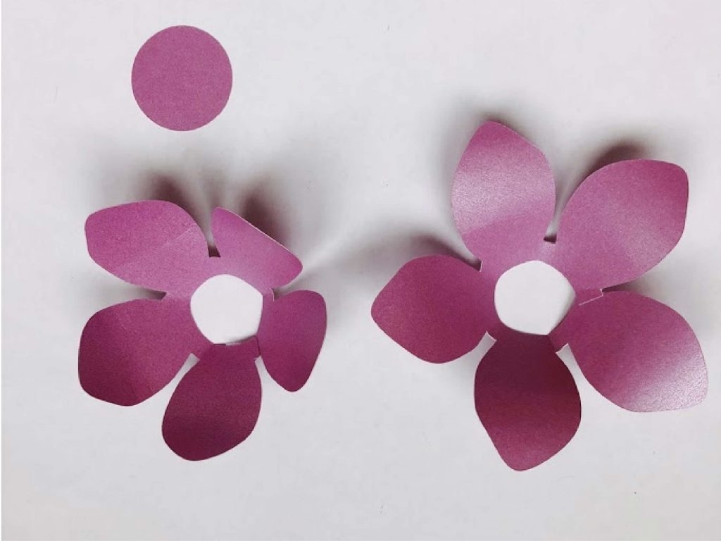 DIY Paper Magnolia With Free Templates