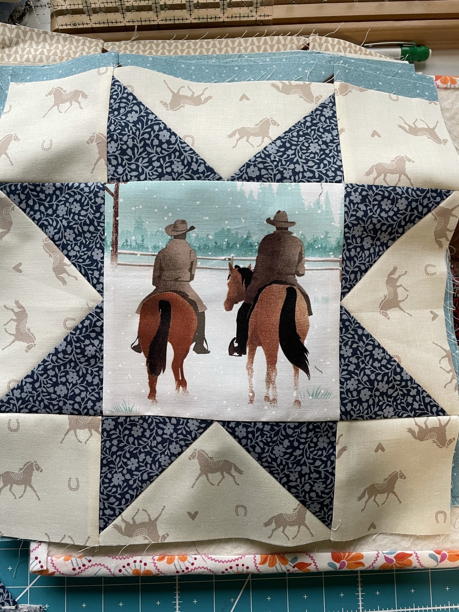 PamelaQuilts OMG For March Perry s Horse Quilt Is Finished 